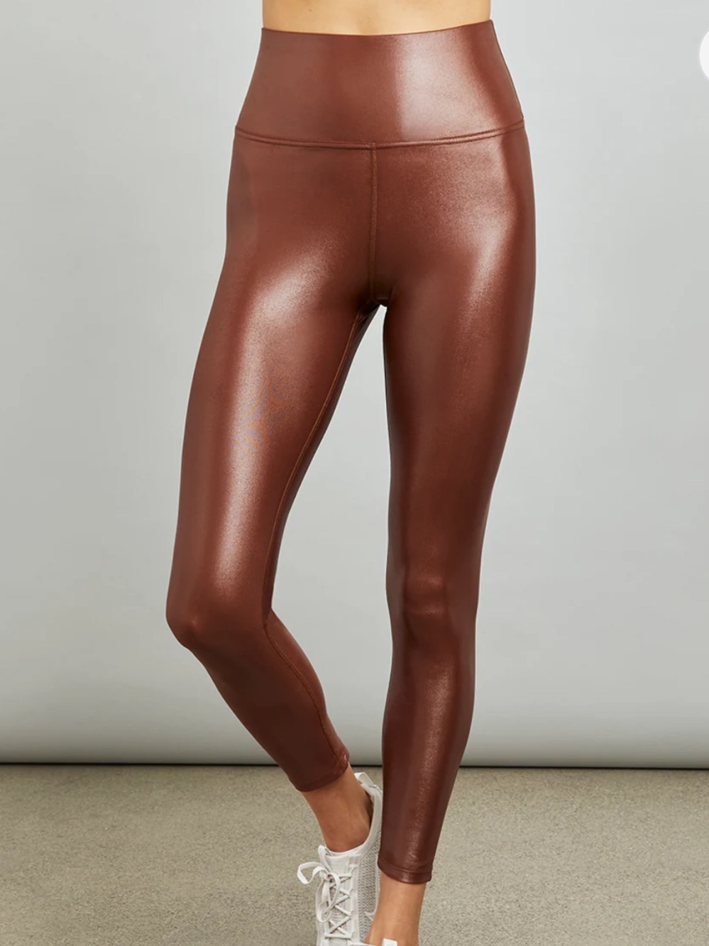 Carbon38 High Rise 7/8 Legging in Takara Shine Cappuccino L